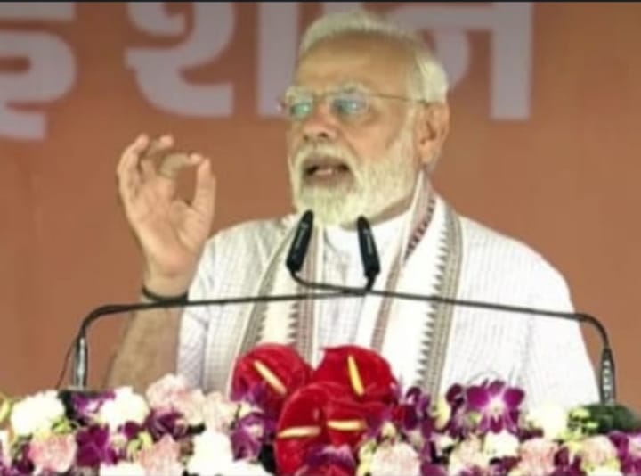 Live: पीएम मोदी ने किया बुंदेलखंड एक्सप्रेस-वे का लोकार्पण, बोले-योगी जी ने यूपी की तस्वीर बदल दी